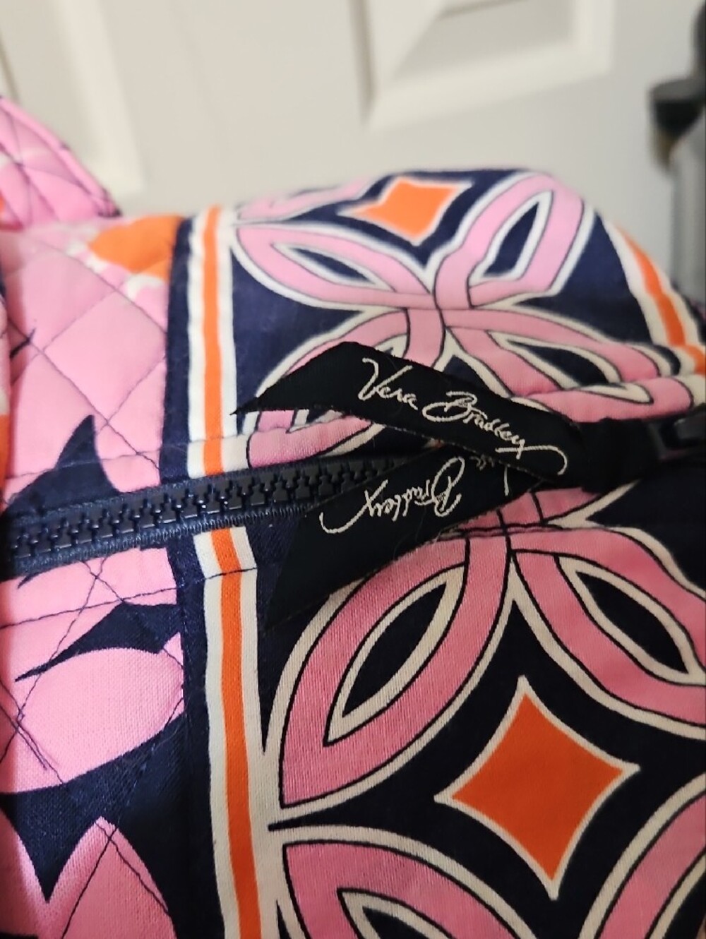 Vera Bradley EUC Quilted Floral Duffel in Pink & Blue - Picture 3 of 8